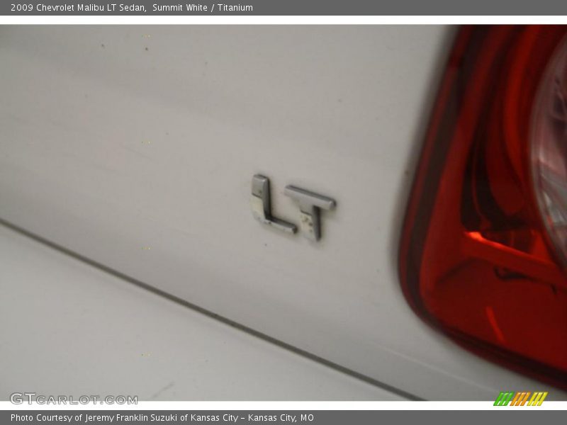 Summit White / Titanium 2009 Chevrolet Malibu LT Sedan