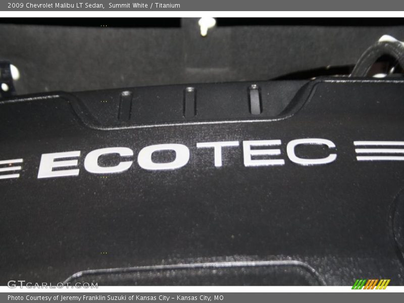 Summit White / Titanium 2009 Chevrolet Malibu LT Sedan