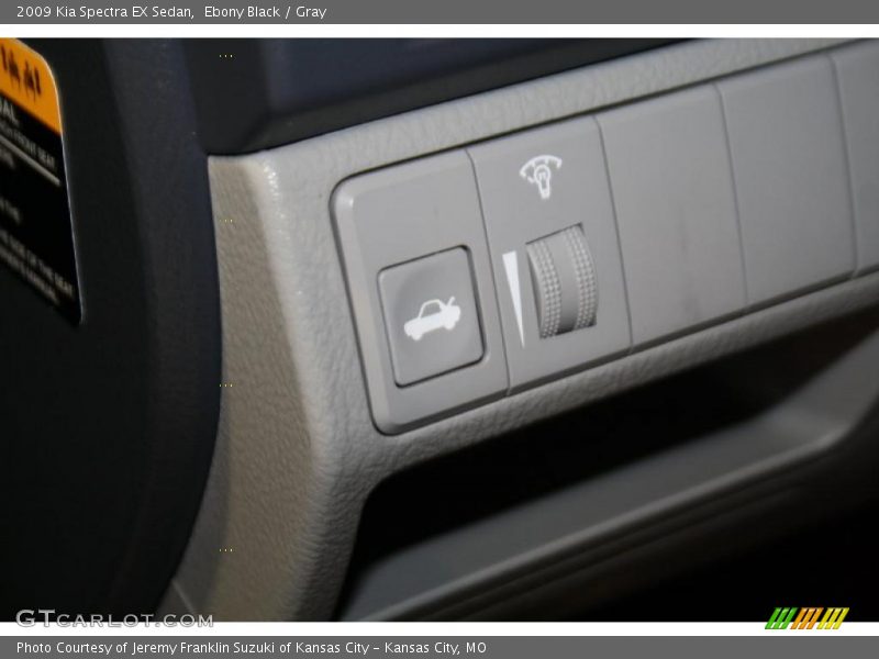 Ebony Black / Gray 2009 Kia Spectra EX Sedan