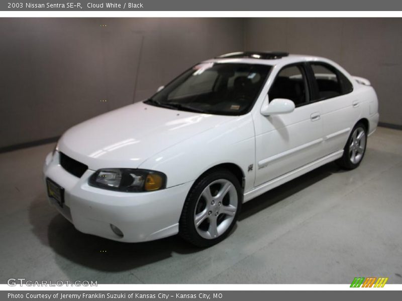 Cloud White / Black 2003 Nissan Sentra SE-R