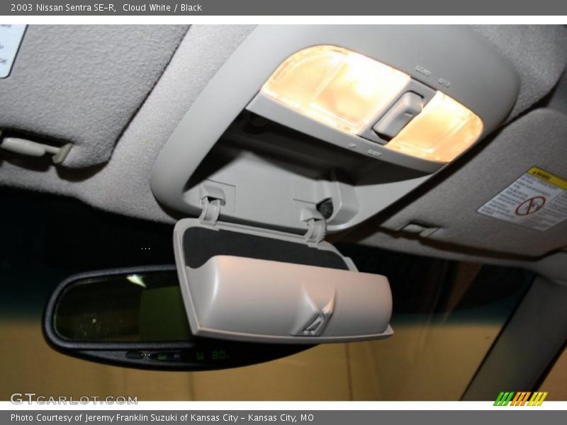 Cloud White / Black 2003 Nissan Sentra SE-R