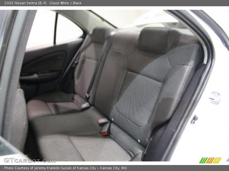 Cloud White / Black 2003 Nissan Sentra SE-R