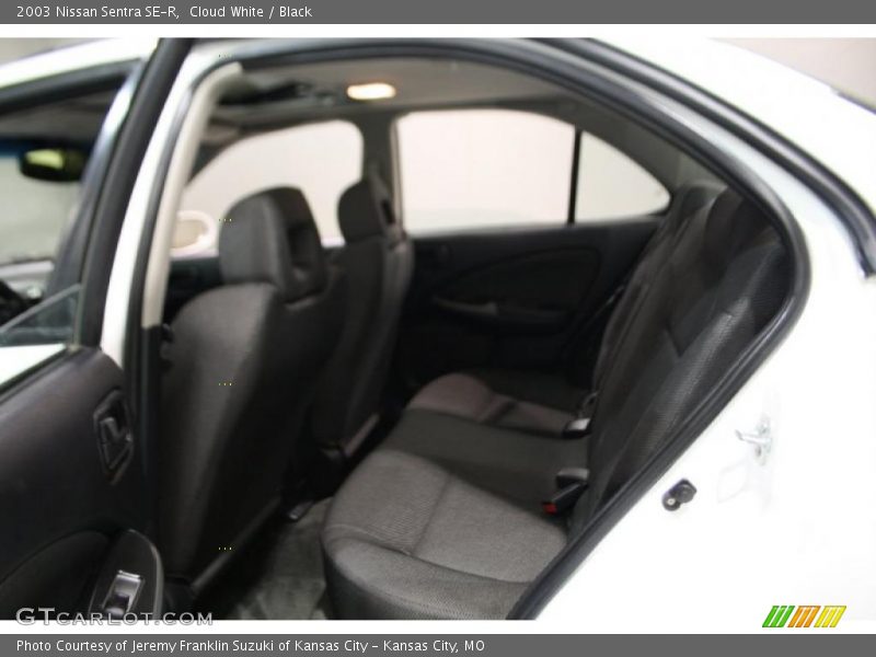Cloud White / Black 2003 Nissan Sentra SE-R