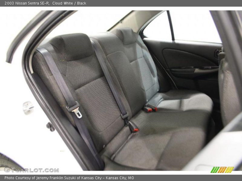 Cloud White / Black 2003 Nissan Sentra SE-R
