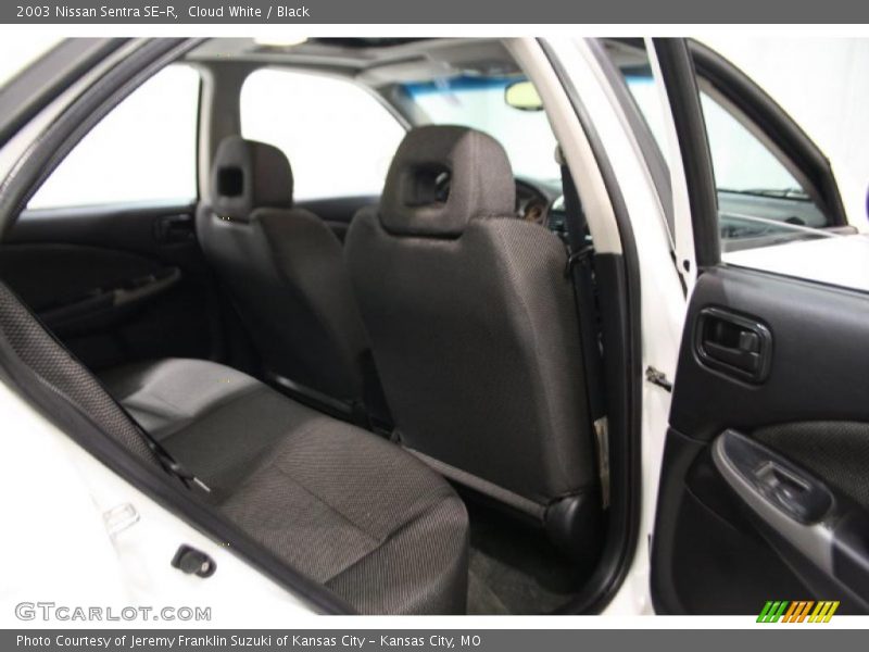 Cloud White / Black 2003 Nissan Sentra SE-R