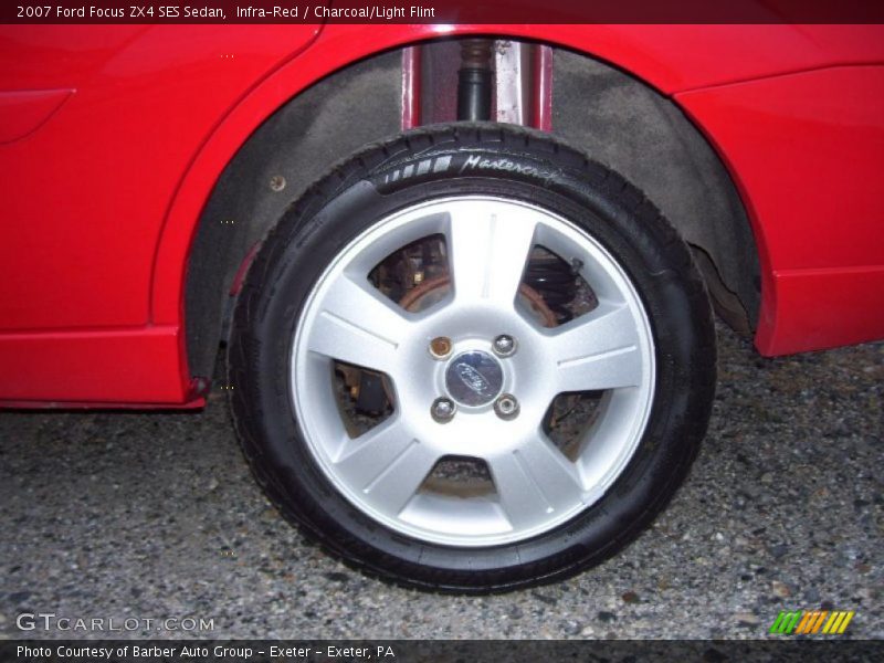 Infra-Red / Charcoal/Light Flint 2007 Ford Focus ZX4 SES Sedan