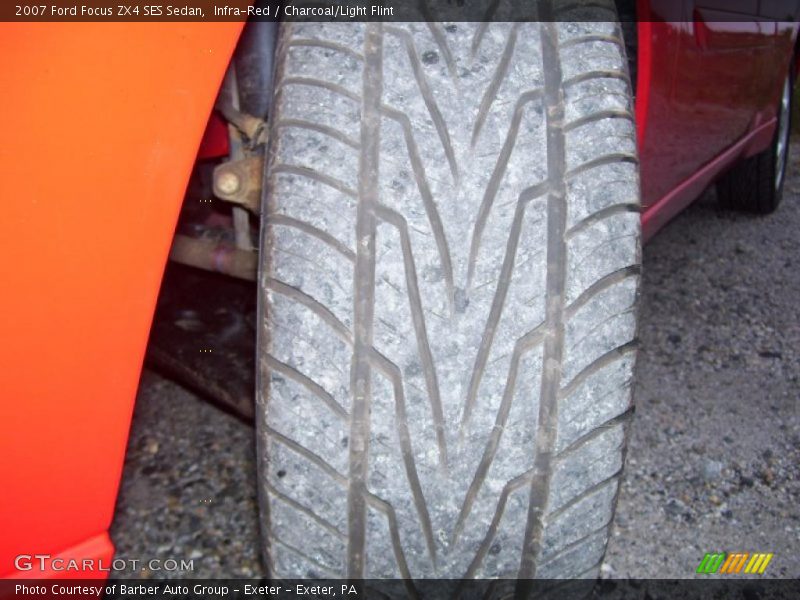 Infra-Red / Charcoal/Light Flint 2007 Ford Focus ZX4 SES Sedan