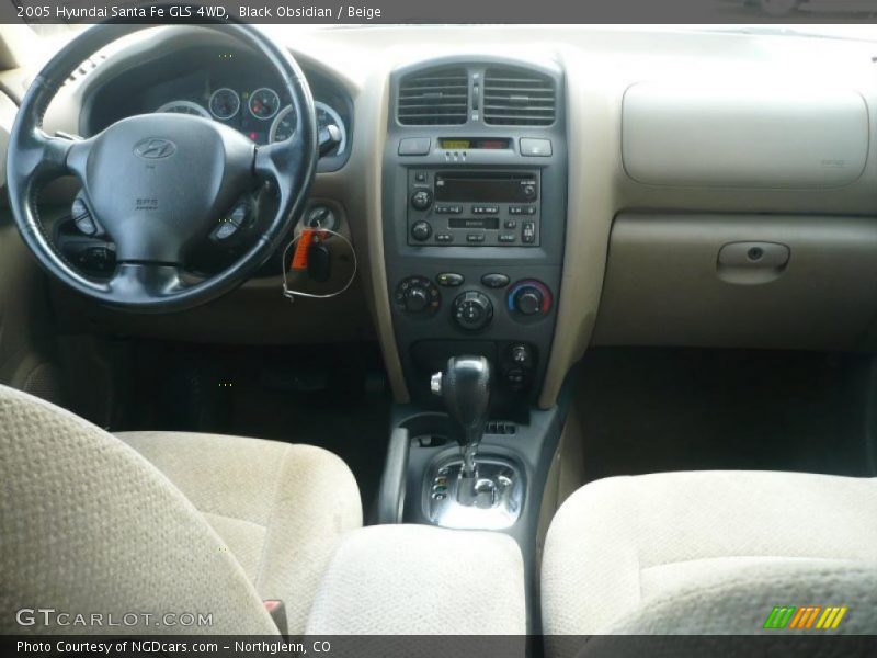 Black Obsidian / Beige 2005 Hyundai Santa Fe GLS 4WD