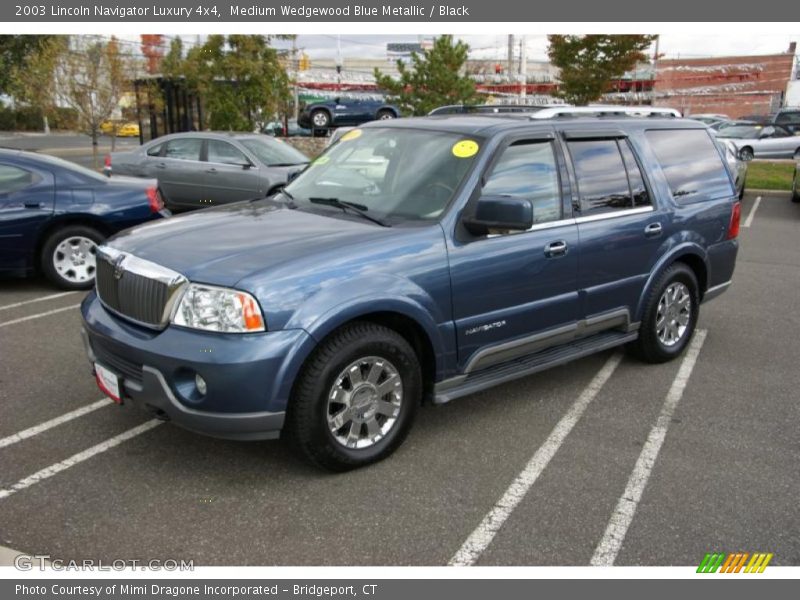 Medium Wedgewood Blue Metallic / Black 2003 Lincoln Navigator Luxury 4x4