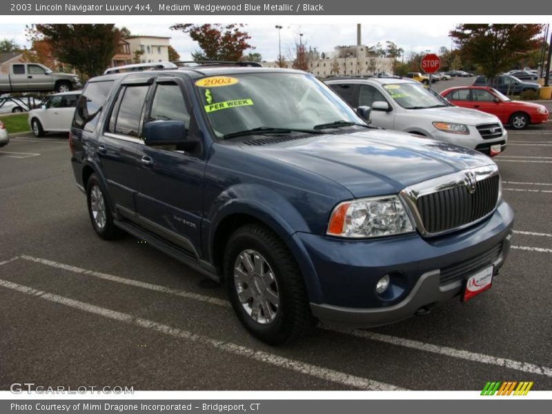 Medium Wedgewood Blue Metallic / Black 2003 Lincoln Navigator Luxury 4x4