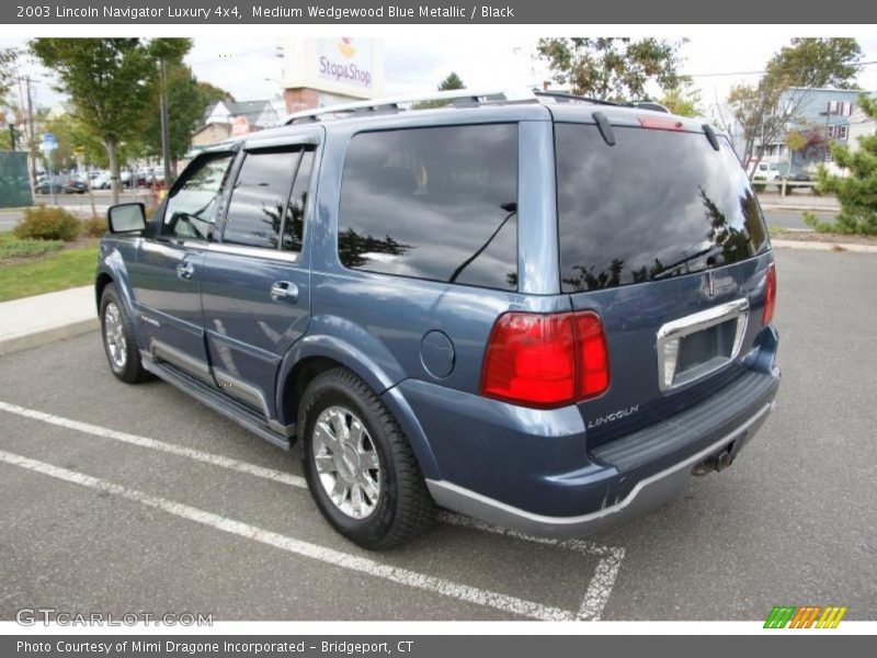 Medium Wedgewood Blue Metallic / Black 2003 Lincoln Navigator Luxury 4x4