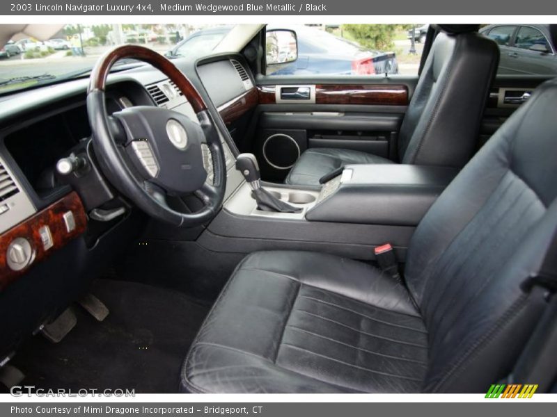 Medium Wedgewood Blue Metallic / Black 2003 Lincoln Navigator Luxury 4x4