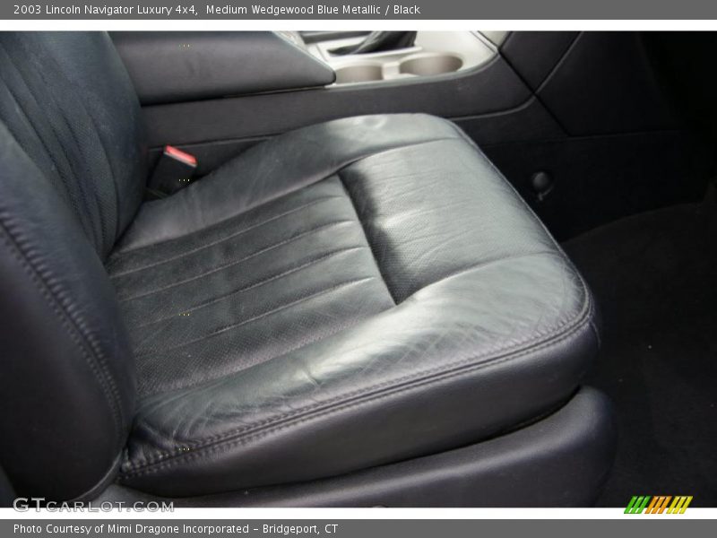 Medium Wedgewood Blue Metallic / Black 2003 Lincoln Navigator Luxury 4x4