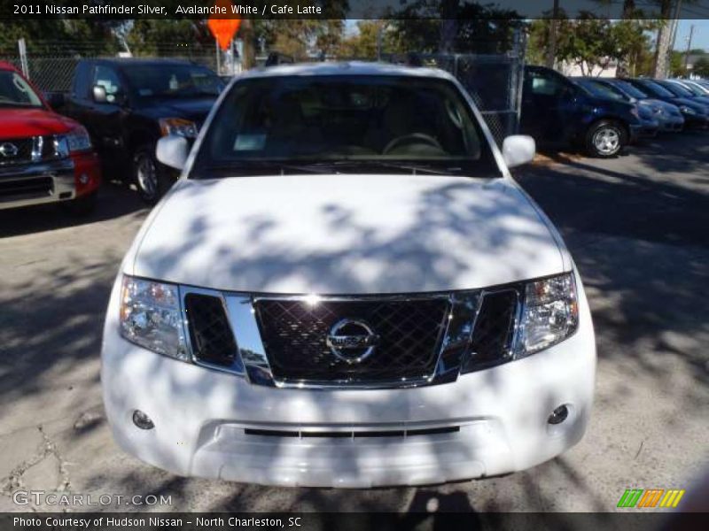 Avalanche White / Cafe Latte 2011 Nissan Pathfinder Silver