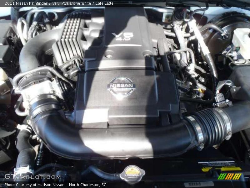 Avalanche White / Cafe Latte 2011 Nissan Pathfinder Silver