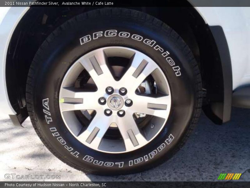  2011 Pathfinder Silver Wheel