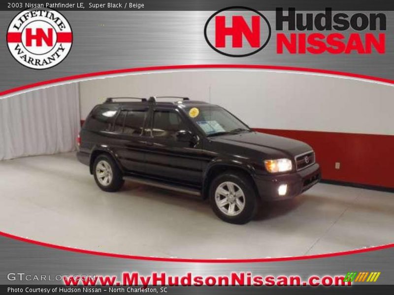 Super Black / Beige 2003 Nissan Pathfinder LE