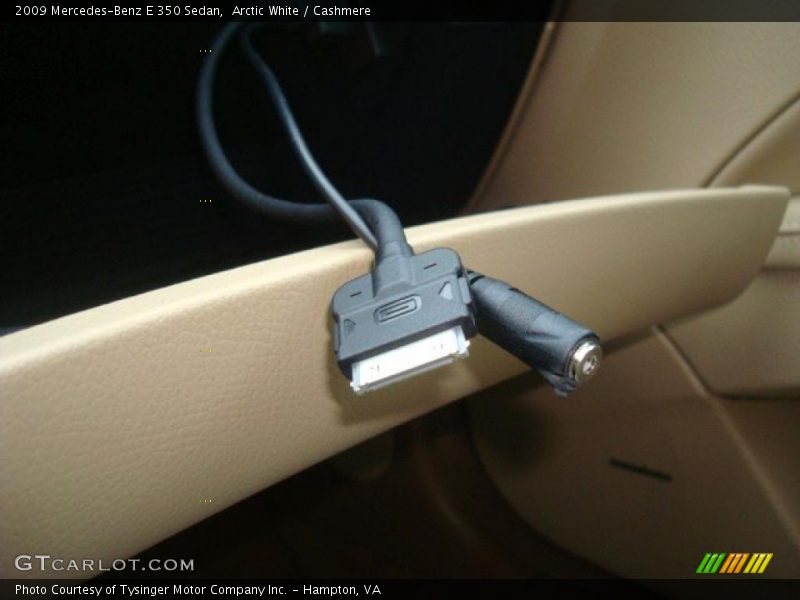 Arctic White / Cashmere 2009 Mercedes-Benz E 350 Sedan