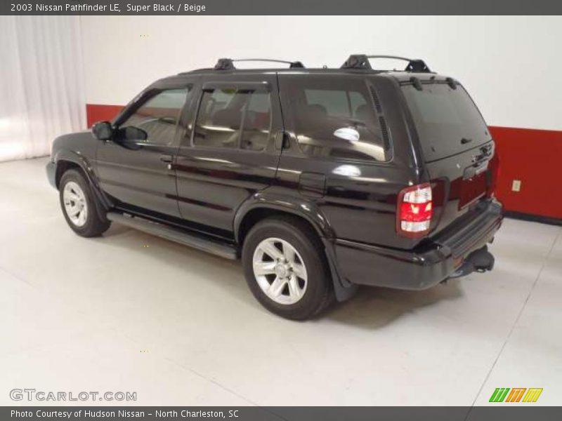Super Black / Beige 2003 Nissan Pathfinder LE