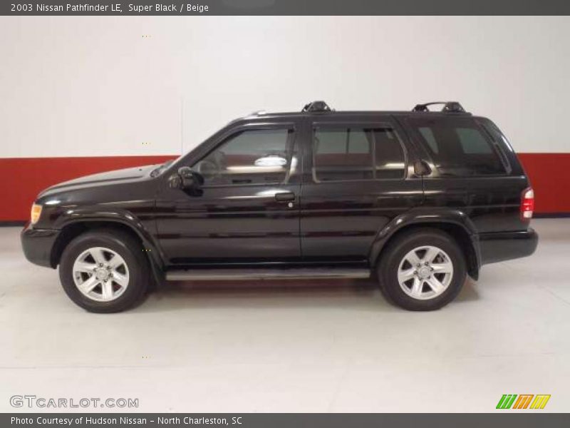 Super Black / Beige 2003 Nissan Pathfinder LE