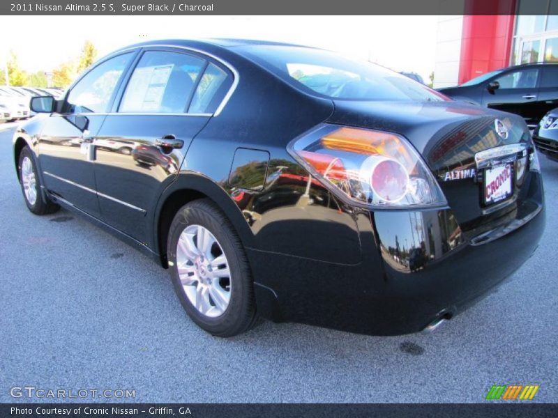 Super Black / Charcoal 2011 Nissan Altima 2.5 S