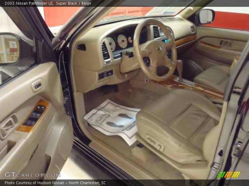 Beige Interior - 2003 Pathfinder LE 