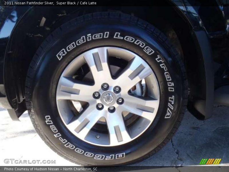  2011 Pathfinder Silver Wheel