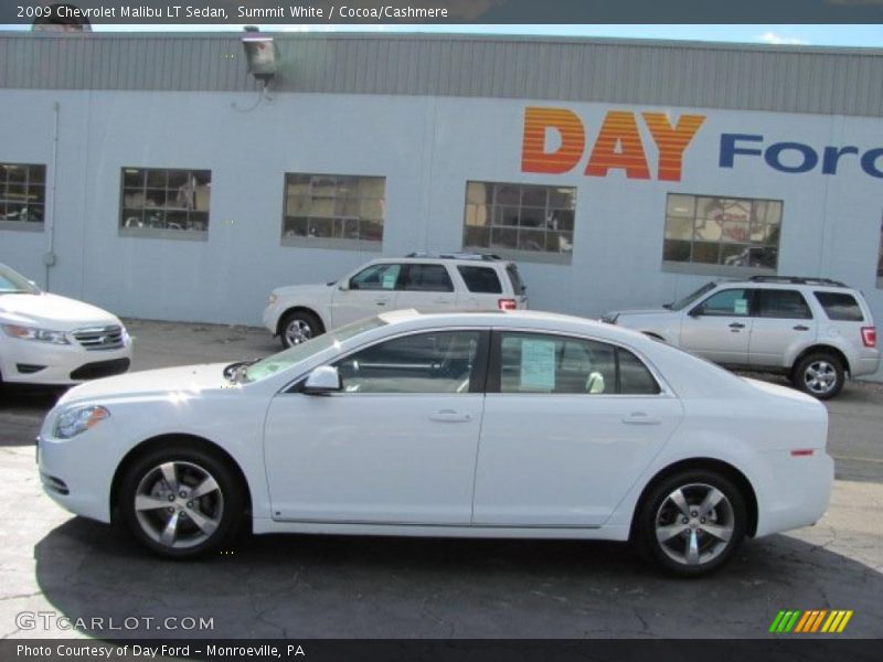 Summit White / Cocoa/Cashmere 2009 Chevrolet Malibu LT Sedan