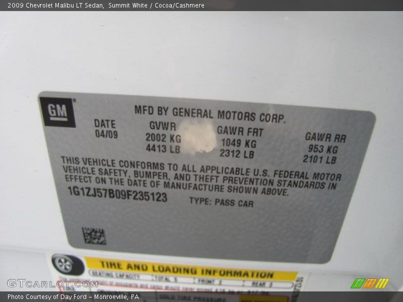 Summit White / Cocoa/Cashmere 2009 Chevrolet Malibu LT Sedan
