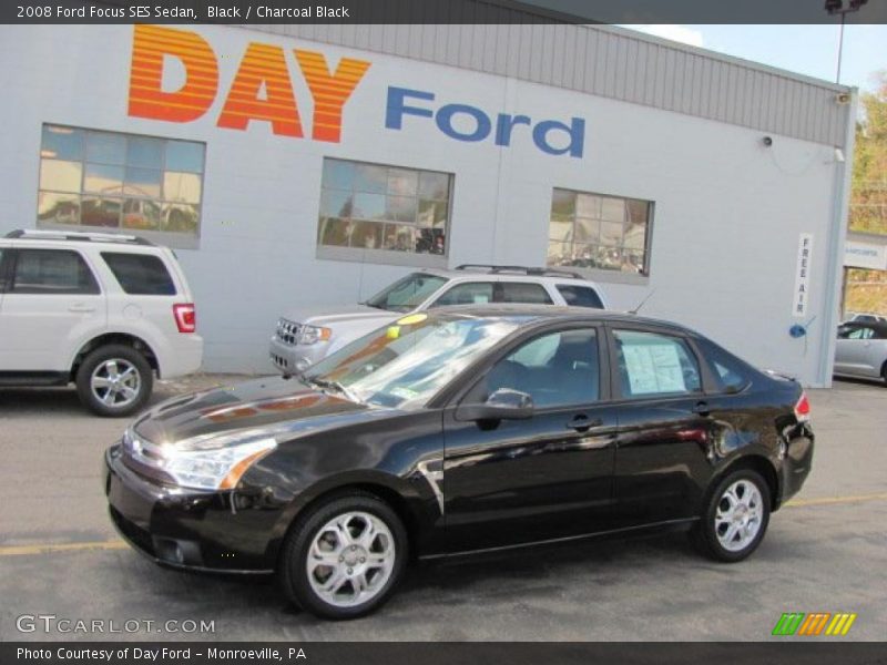 Black / Charcoal Black 2008 Ford Focus SES Sedan