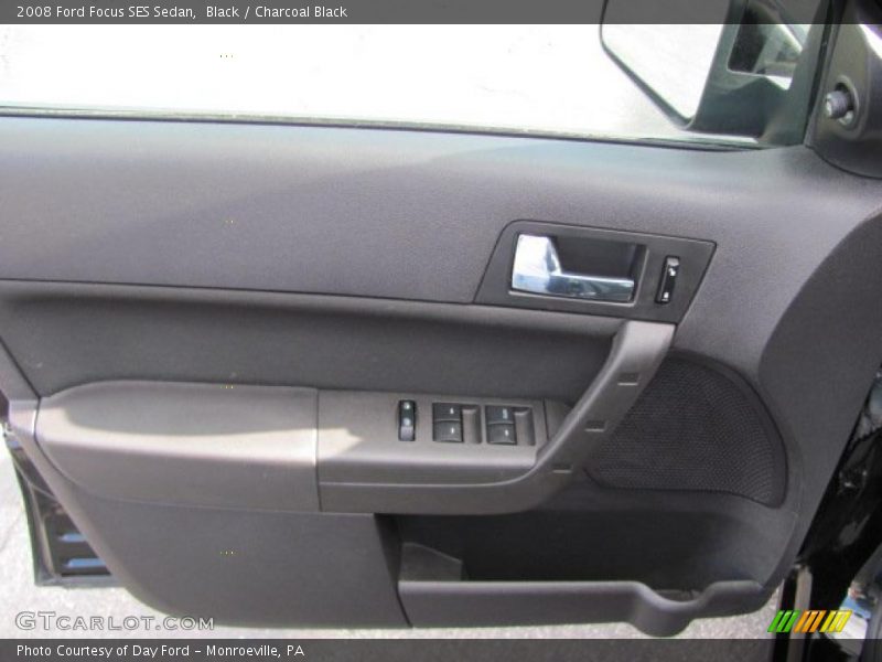 Black / Charcoal Black 2008 Ford Focus SES Sedan