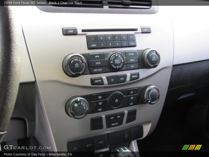 Black / Charcoal Black 2008 Ford Focus SES Sedan