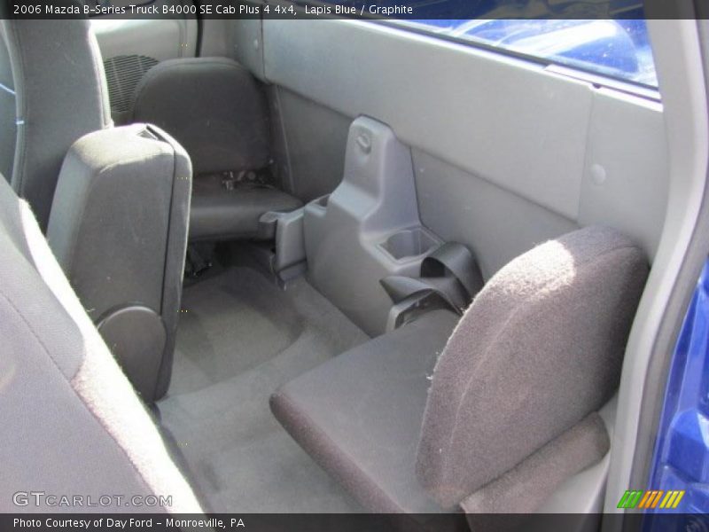  2006 B-Series Truck B4000 SE Cab Plus 4 4x4 Graphite Interior