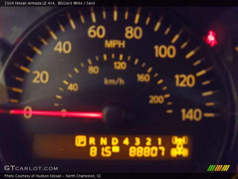 Blizzard White / Sand 2004 Nissan Armada LE 4x4