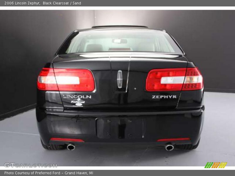 Black Clearcoat / Sand 2006 Lincoln Zephyr