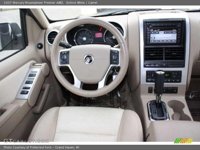 Dashboard of 2007 Mountaineer Premier AWD