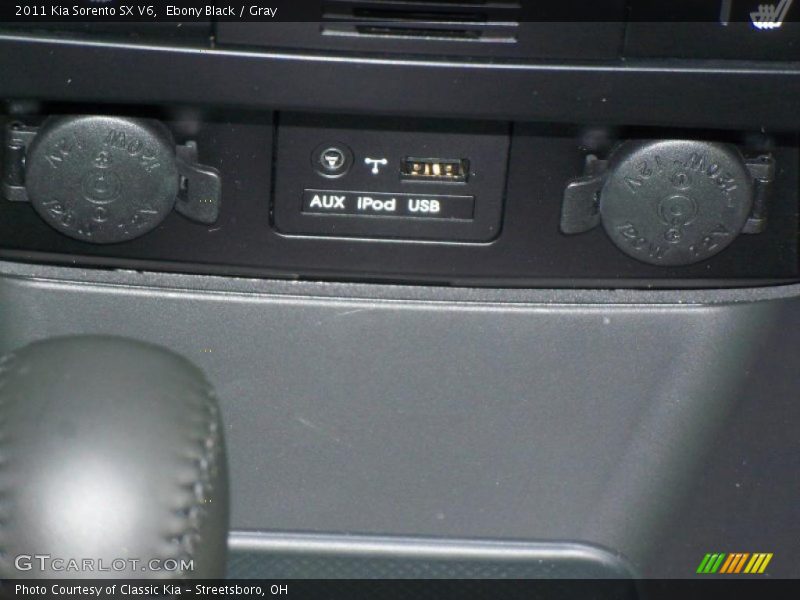 Ebony Black / Gray 2011 Kia Sorento SX V6