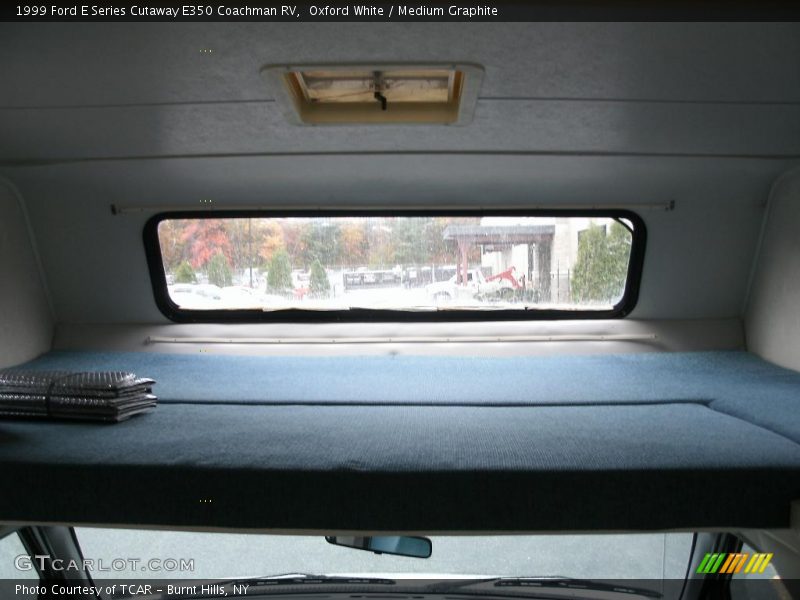 Oxford White / Medium Graphite 1999 Ford E Series Cutaway E350 Coachman RV