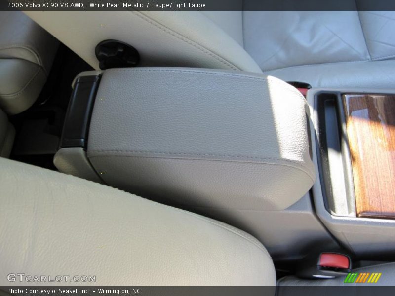 White Pearl Metallic / Taupe/Light Taupe 2006 Volvo XC90 V8 AWD