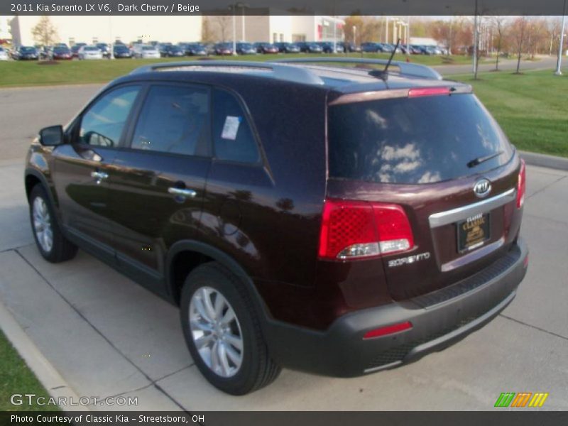 Dark Cherry / Beige 2011 Kia Sorento LX V6