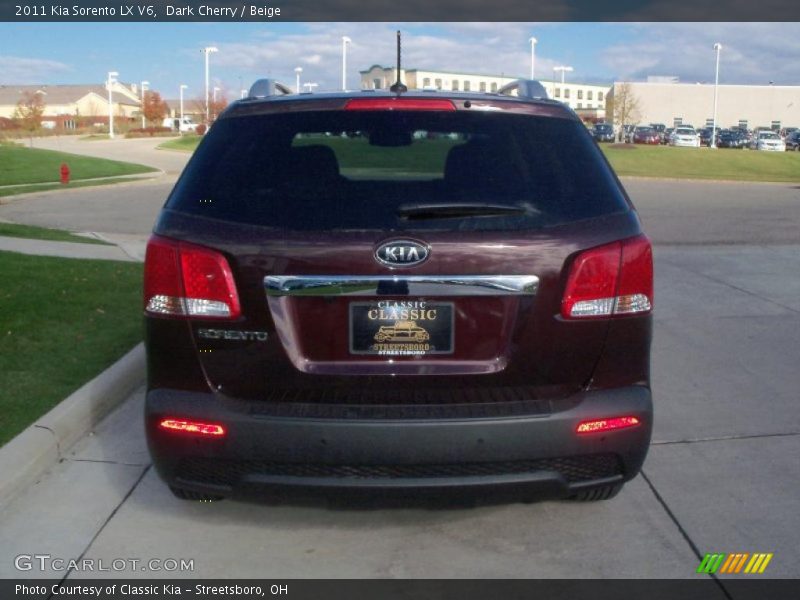Dark Cherry / Beige 2011 Kia Sorento LX V6