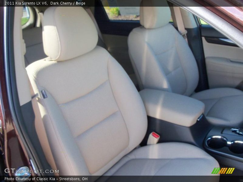 Dark Cherry / Beige 2011 Kia Sorento LX V6