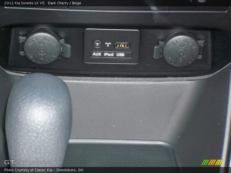 Dark Cherry / Beige 2011 Kia Sorento LX V6