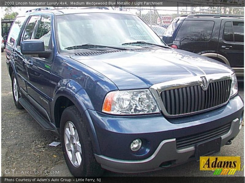Medium Wedgewood Blue Metallic / Light Parchment 2003 Lincoln Navigator Luxury 4x4