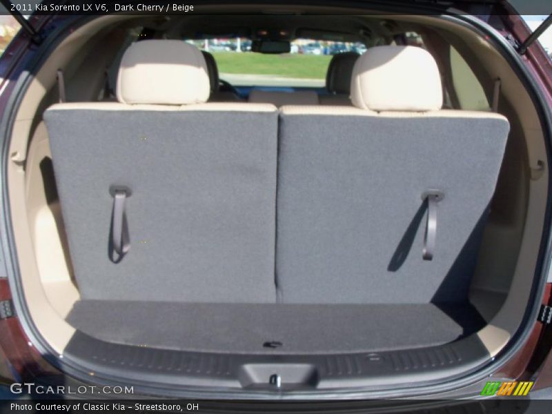Dark Cherry / Beige 2011 Kia Sorento LX V6