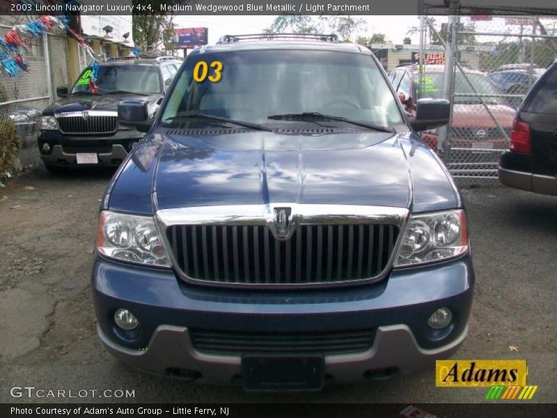 Medium Wedgewood Blue Metallic / Light Parchment 2003 Lincoln Navigator Luxury 4x4