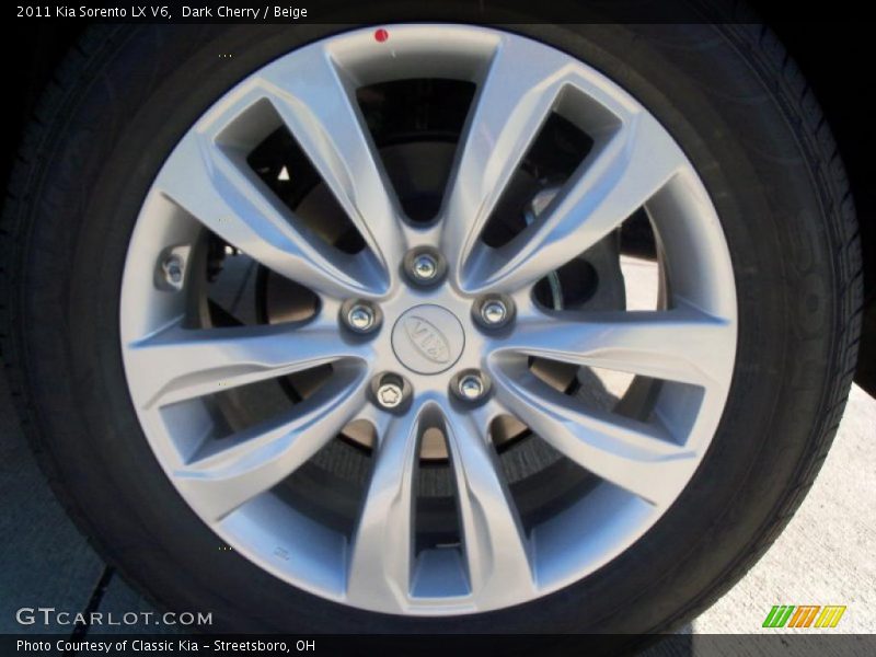 Dark Cherry / Beige 2011 Kia Sorento LX V6