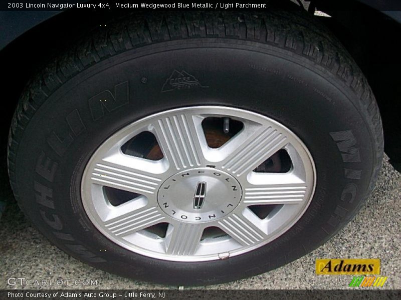 Medium Wedgewood Blue Metallic / Light Parchment 2003 Lincoln Navigator Luxury 4x4