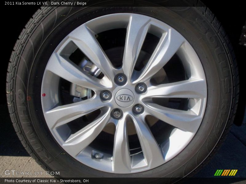 Dark Cherry / Beige 2011 Kia Sorento LX V6