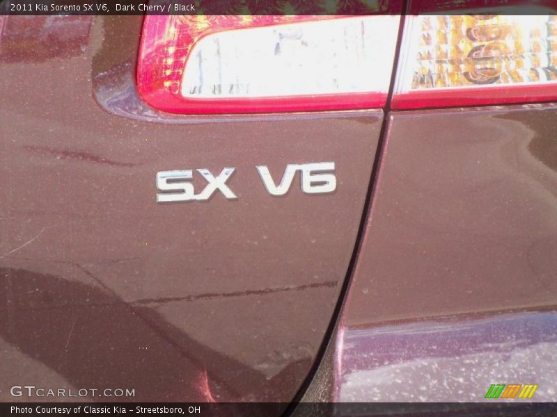 Dark Cherry / Black 2011 Kia Sorento SX V6